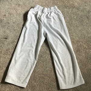 Wide leg sweatpants with elastic waist in light grey